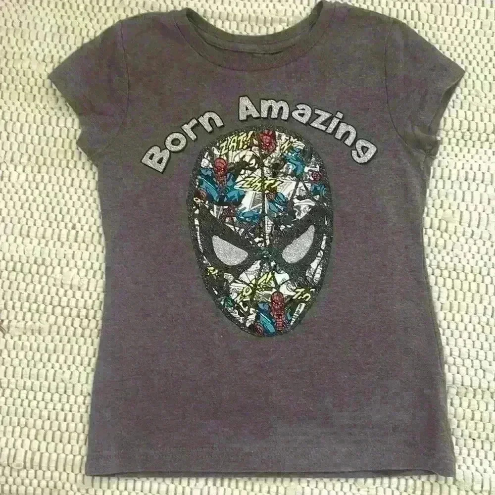 Disney Spider-Man Girls 5/6 Short Sleeve Tshirt “Born Amazing”